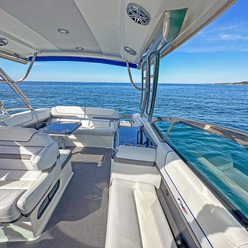 Aft Facing Main Seating