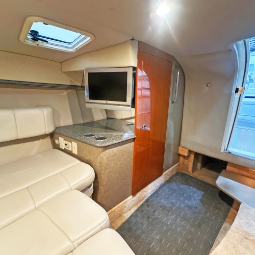 Interior Bath Closed