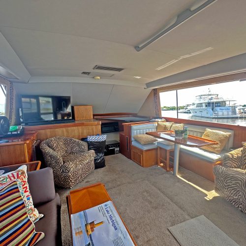 Living Quarters (on lake 2)
